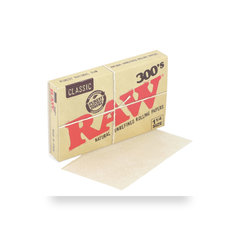 RAW Classic 300's 1¼ retail product pack on white background